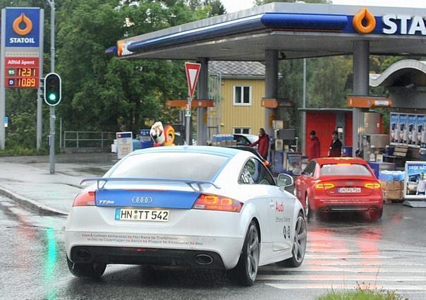 Tankstopp auf dem Weg nach Oslo. Foto: auto-reporter.net